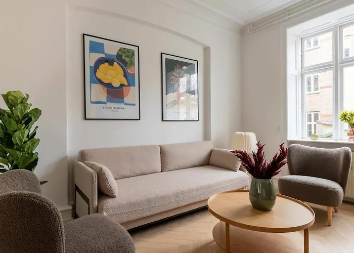 Stylish And Bright 2 Bedroom In Cph N