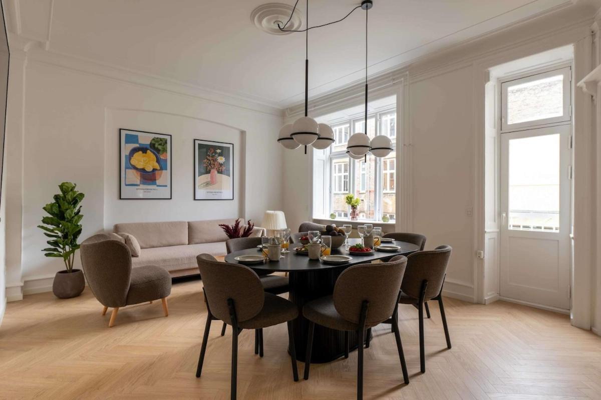 Stylish And Bright 2 Bedroom In Cph N